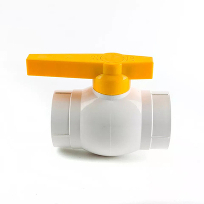 1&quot; 1/4&quot; valvola a sfera femminile di plastica del PVC di Intertek BV della valvola a sfera al tubo flessibile di giardino