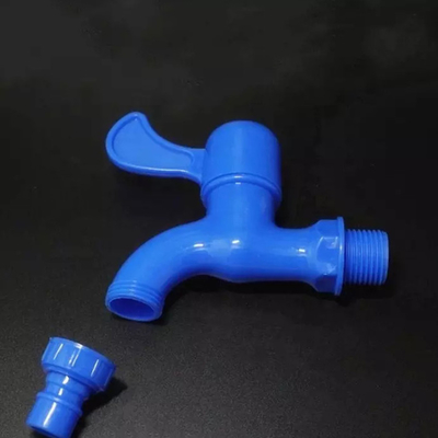 PVC di plastica non tossico del rubinetto di acqua alla singola maniglia del rubinetto all'aperto